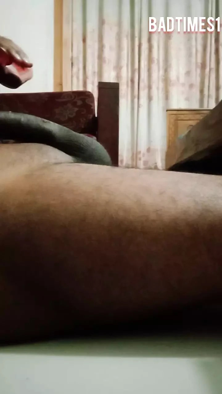 Black big hot dick want oil massage.
