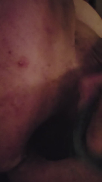 Большой дилдо для моей возбужденной транс-задницы