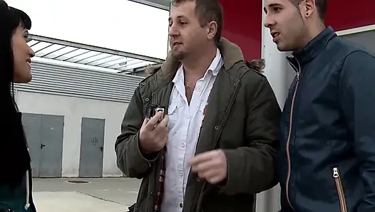 Cinsel hasta zihinler... Ailelerinin suçu!! - Cilt #02