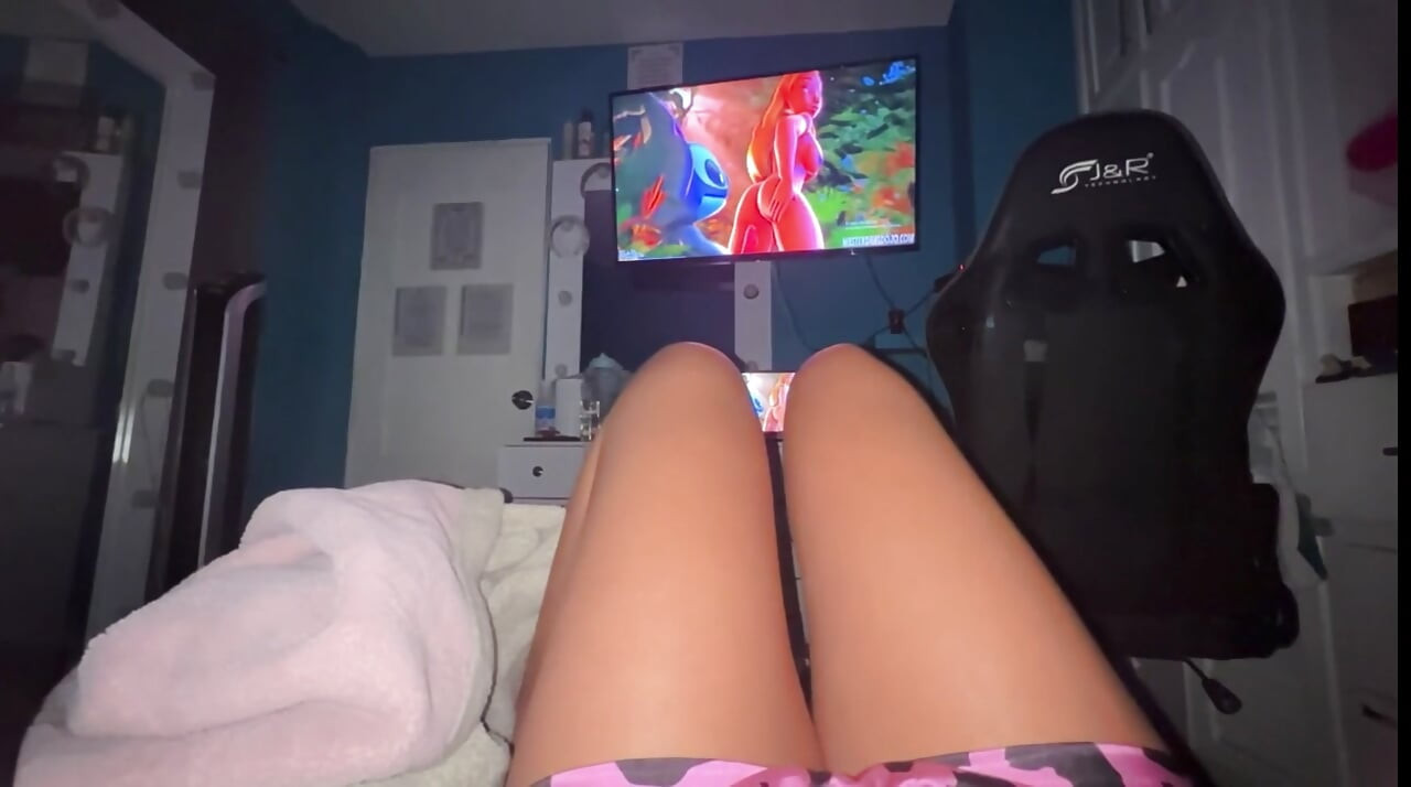 Regarder du hentai porn la chauffe beaucoup, on veut qu’elle soit en boîte