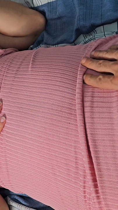 First virgin sexual intercourse, I gave my girlfriend a treat and got her virgin pussy! | Clip 1