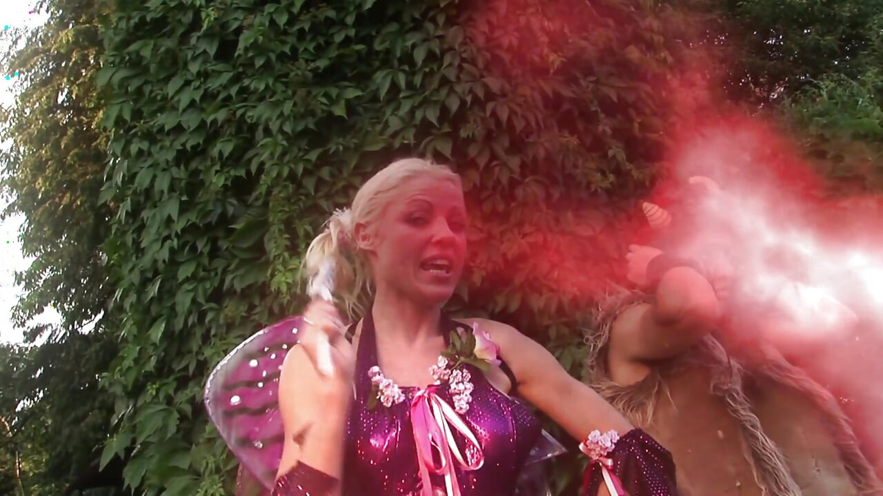 Cosplay double 3some outdoor with two sluts, one by one