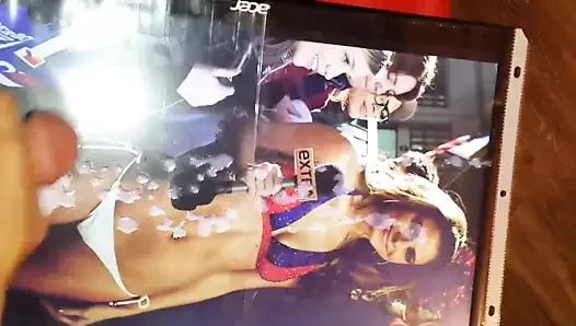 Maria menounos boşalıyor