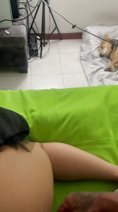ema se disfraza el dia de hallowen muy puta