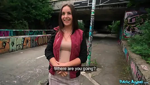 Public Agent - Lenna Ross Gets Pa'id to Take a Hot Facial