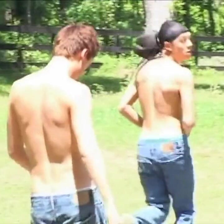 Porn Amator กับหนุ่มร่างบาง 20 ปีเย็ดเพื่อเวลา Frsit 4