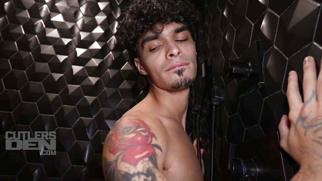 Cheek splitting big dick fuck and breeding with Elijah and Phermosa