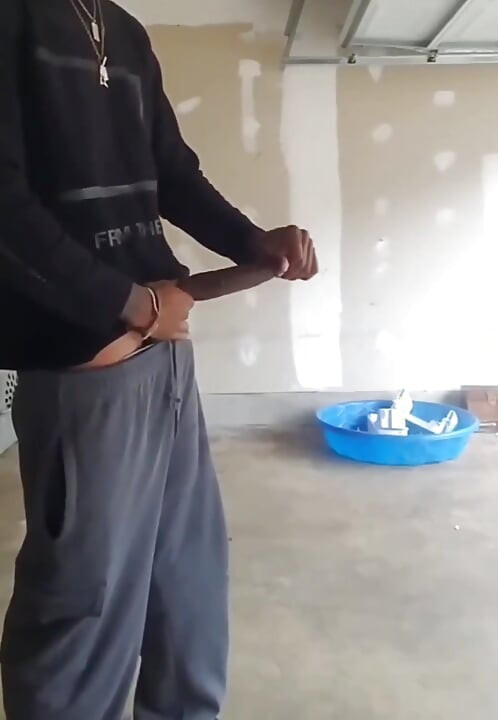 Χτύπημα στη δουλειά στο μεσημεριανό διάλειμμα