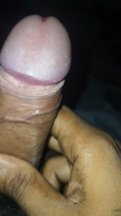 Masterbate in hotel room