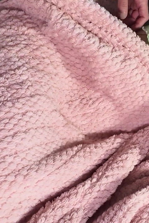 Finger Rubbing Stepsister's Clit and Pussy Until Orgasm