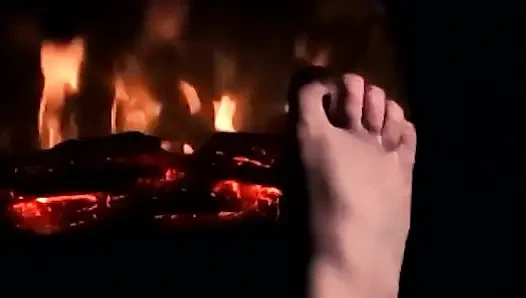 Warming My Feet up to Give You a Nice Hott Footjob No Headphones Required