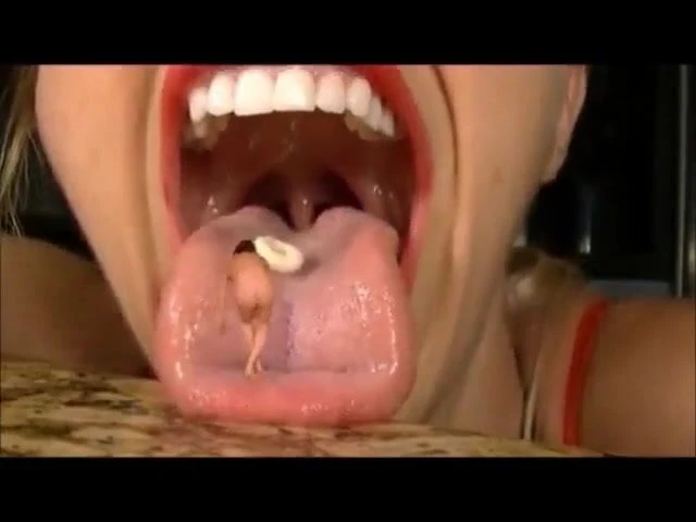 GODDESS CAGLAR BUTTNAKED GIANTESS