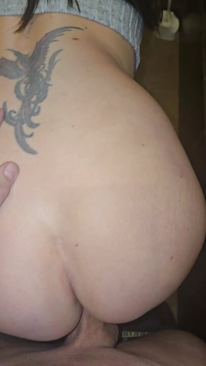 Milf gets a mouthful of cum