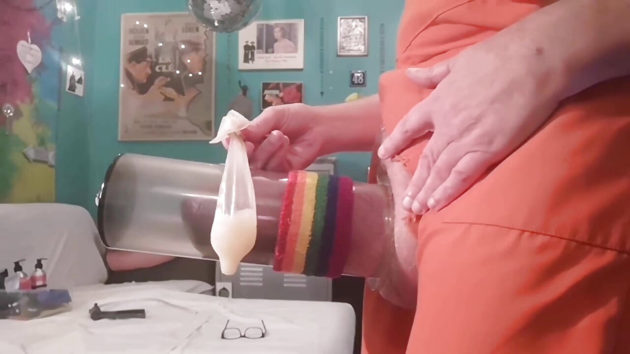 Playing Pumping Foreplay Cumload