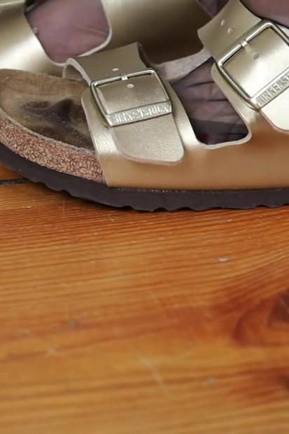 Momen Nilon Minimalis - Menggantung & Permainan Kasut