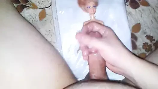 barbie'ye boşalmak