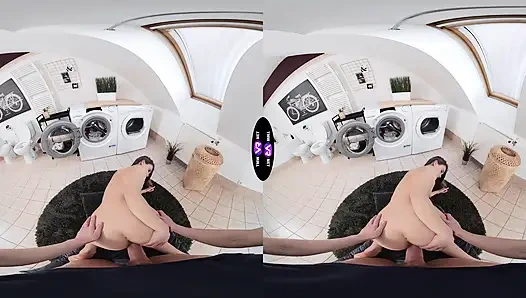 Trik binatu telanjang Elena vedem membuatnya disetubuhi dengan keras - teenmegaworld