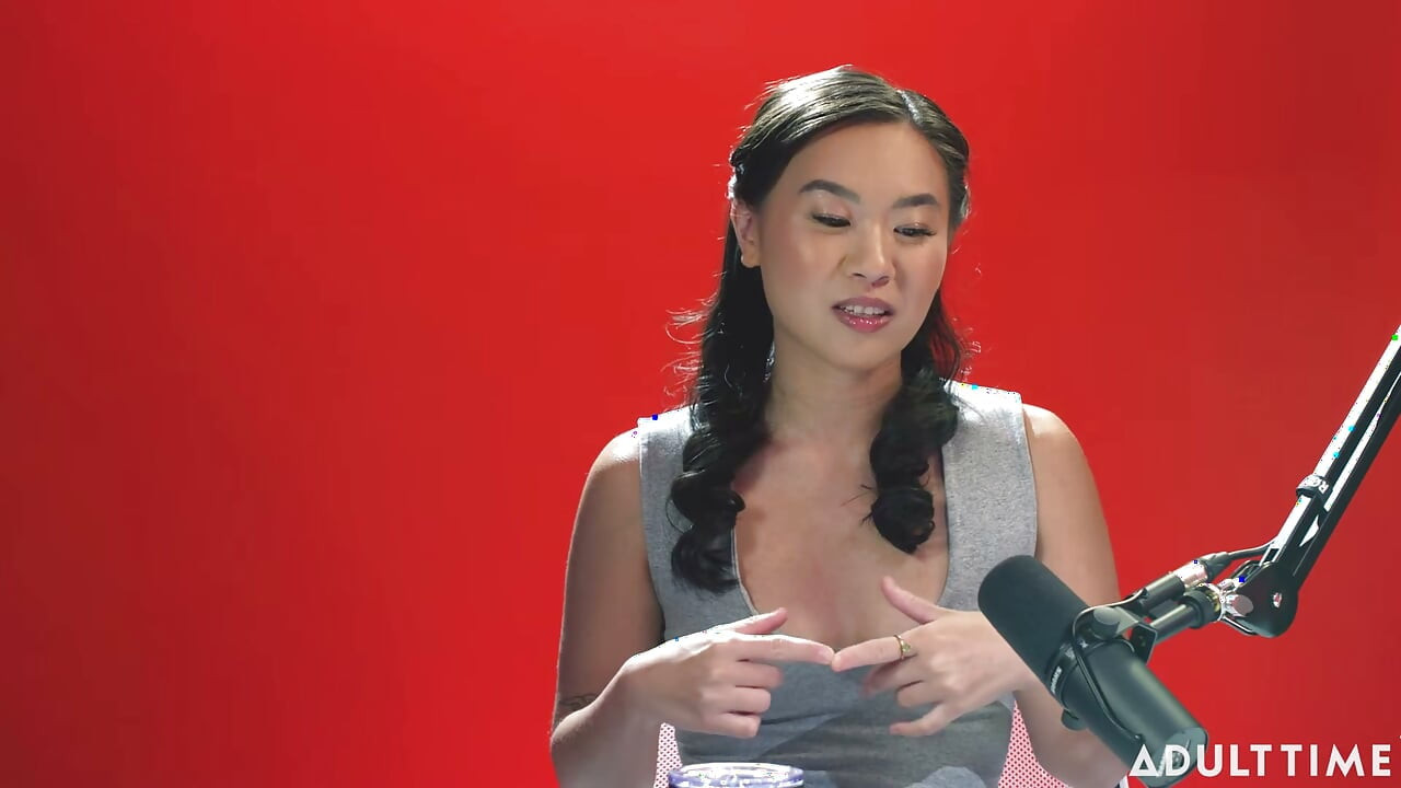 Kimmy kimm menaklukkan malu & menjual celana dalam bekas | Podcast Khusus Orang Dewasa