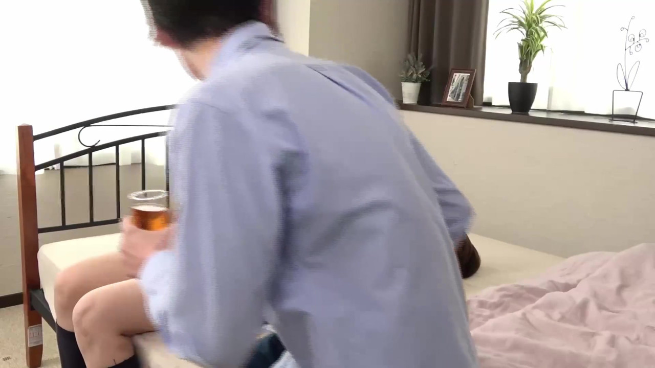 一人暮らしアパートに訪ねてきた 2