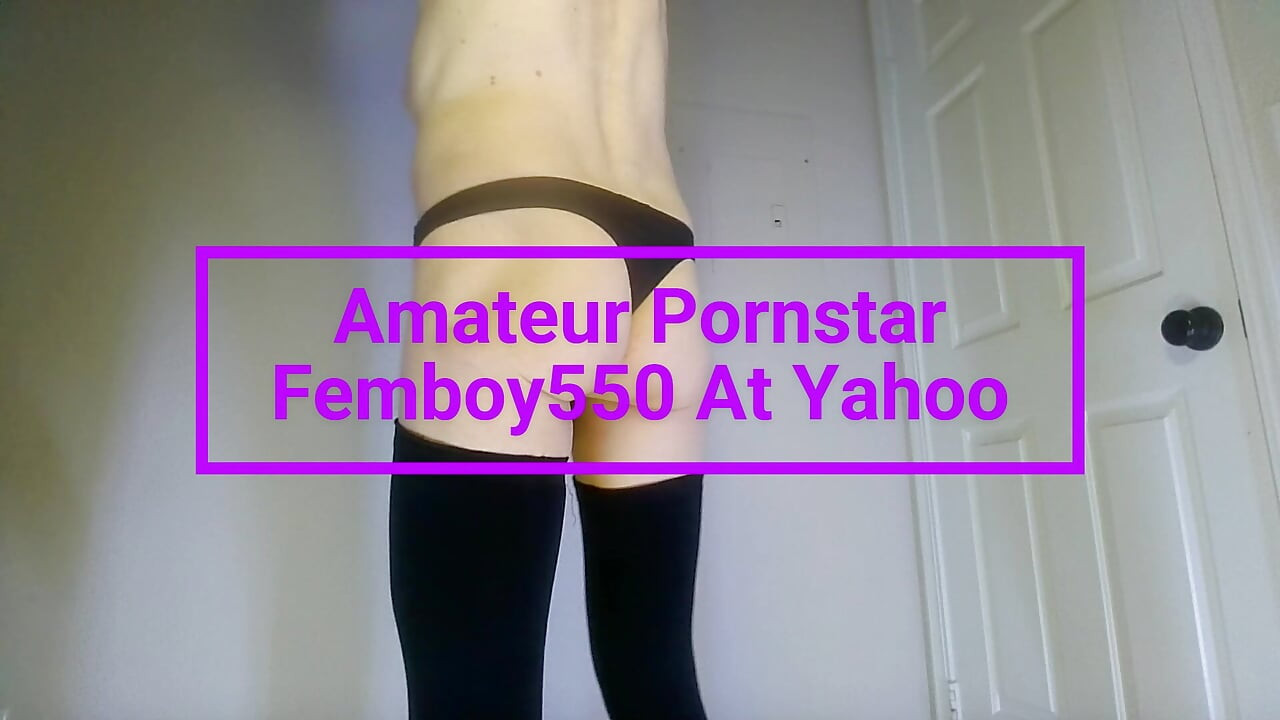 Femboy50, reine mince, devient coquine et fait des lavements au lait devant la caméra. Puis il baise brutalement 2 godes de taille moyenne.