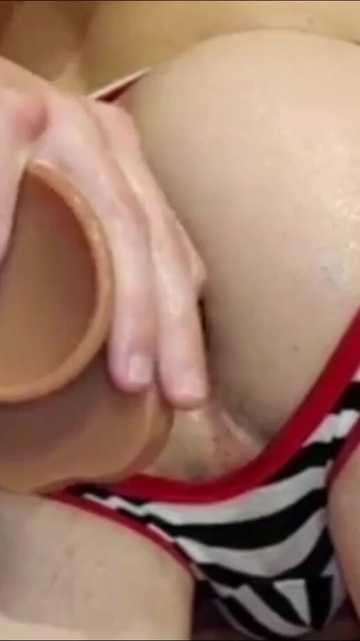 Fucking my ass very hard after filling it with oil MMM how delicious | Clip 1