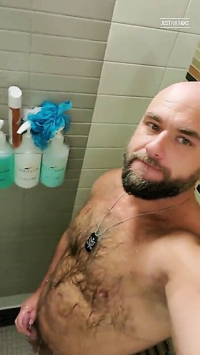 young hairy bald beard muscle piss