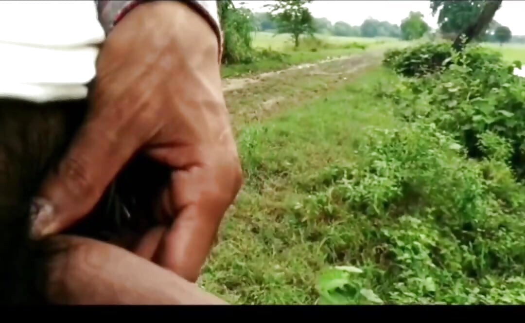 Outdoor mastrubation playing and cum