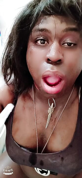 Anoniema Rose's Slutschool -  A golden warm glass of piss part 1