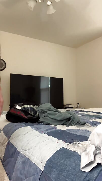 Cum with my squid toy