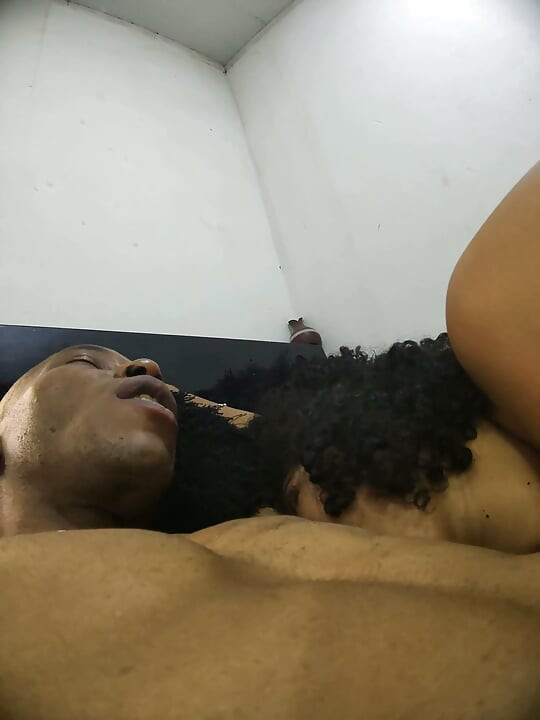 BBW Λεσβία Μετατρέπεται σε Πουτάνα Λαιμού Τόμος 7