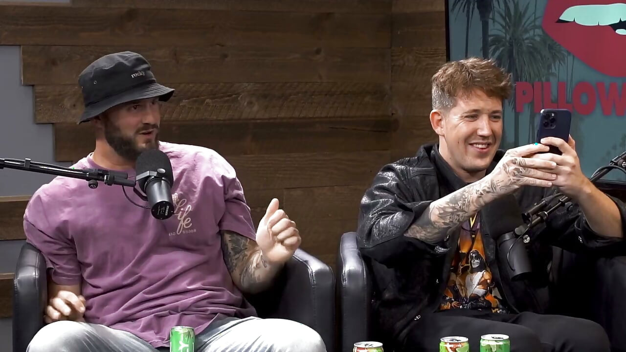 Karmen Karma Sprays Breast Milk in Face (co-hosted by Harry Jowsey)