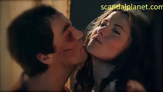 Lucy Lawless & Jaime Murray Threesome Sex In Spartacus Serie