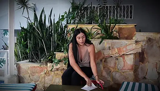 Собеседование выходит из-под контроля, и мы в итоге трахаемся