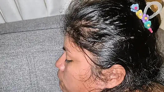 Setelah seharian di pantai saya tidak ragu untuk BERCINTA dengan teman saudara laki-laki saya, saya sangat bersemangat!!