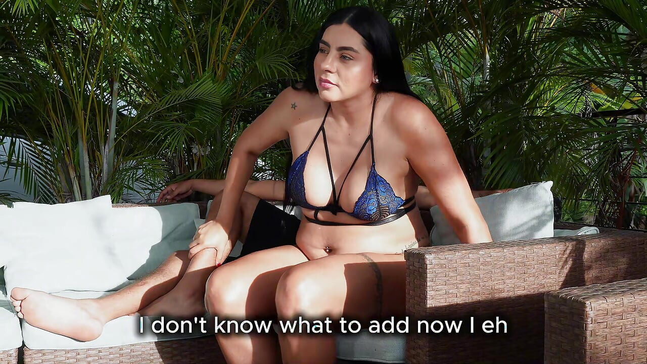 My husband gave me a bouquet of flowers in exchange for my ass, my first anal