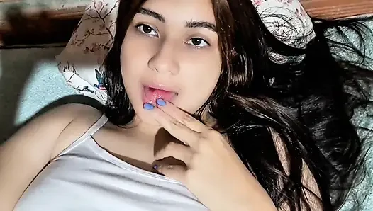 Colombian woman masturbates with her neighbor