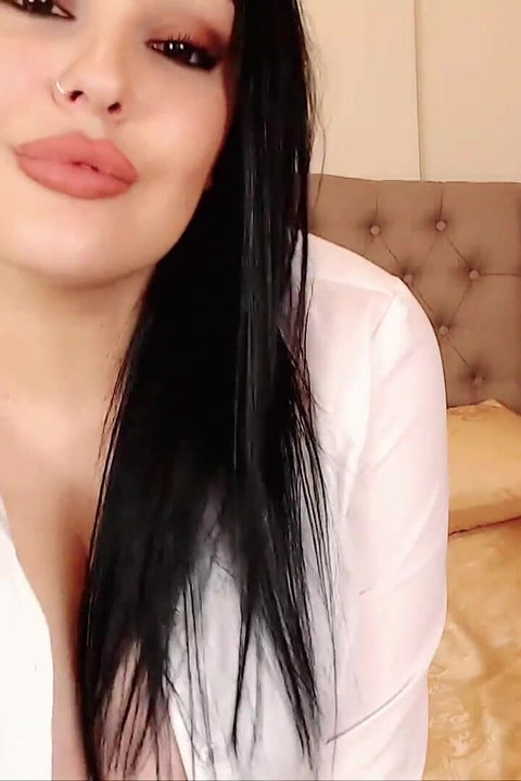 Tajnicu zovu u šefov ured bez gaćica