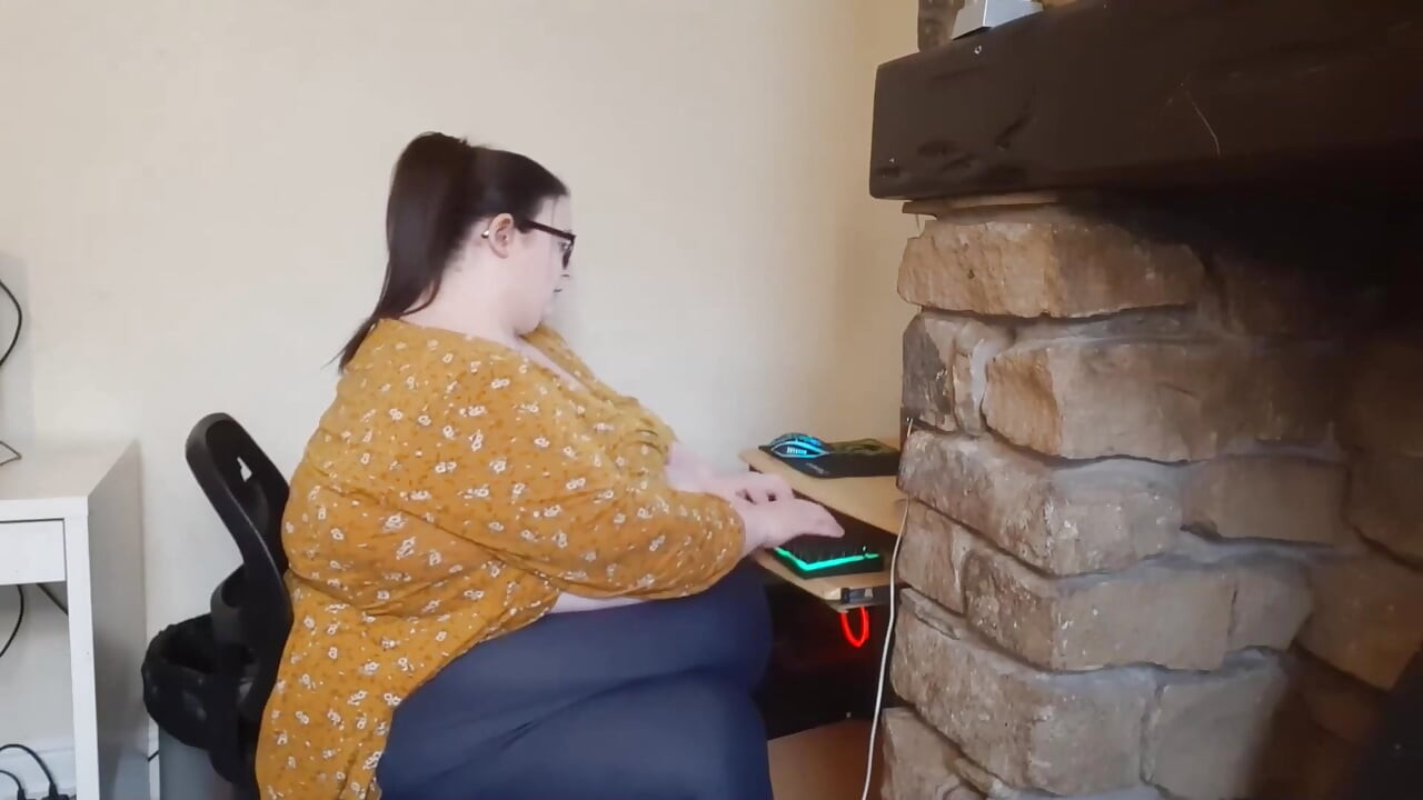 Being the fattest girl at work is a real struggle