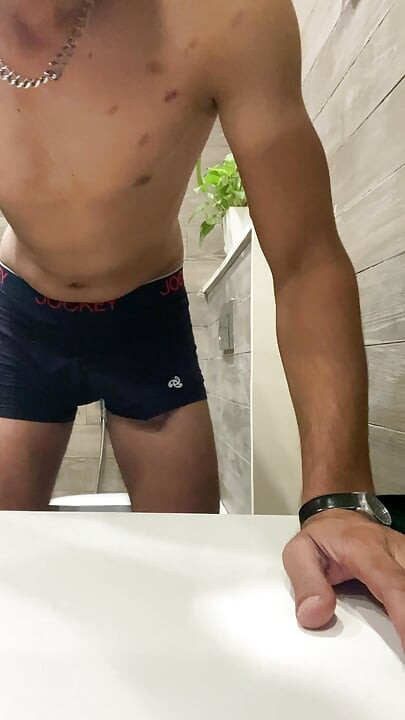大身体和可爱的鸡巴