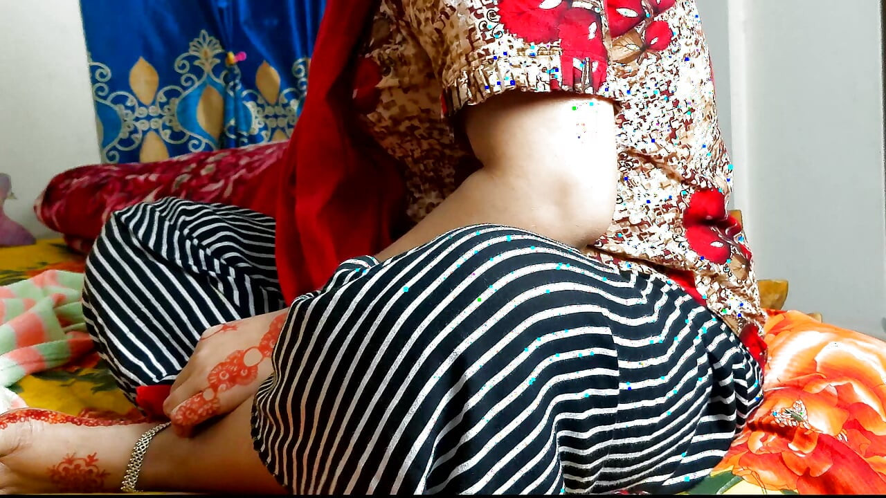 Real Desi para seks - bengalska gorąca dziewczyna rucha się z chłopakiem Pełne wideo
