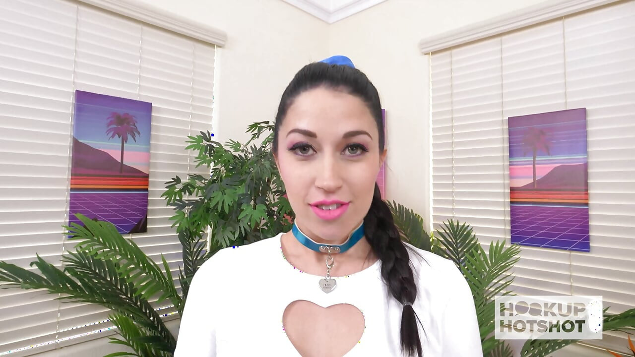¡La traviesa Alex Coal pide ser follada duro por Danny Steele!