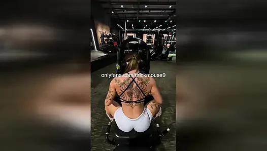 Tiktoker mädchen wird von ihrem fan in einem insta-livestream gefickt