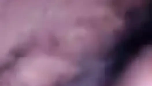 Hintli bahu gündüz vakti yaşlı sasur ji tarafından sıkı amından sikiliyor (Hintçe ses )