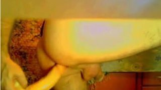 Кроссдрессер, горячая задница перед камерой в любительском видео, часть 2