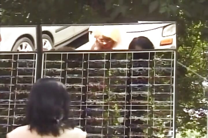 La mejor amiga lesbiana francesa se puso cachonda en una sesión al aire libre