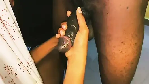 Memek musa si cewek mungil yang lagi sange ini dientot habis-habisan sama kontol raksasa pria kulit hitam