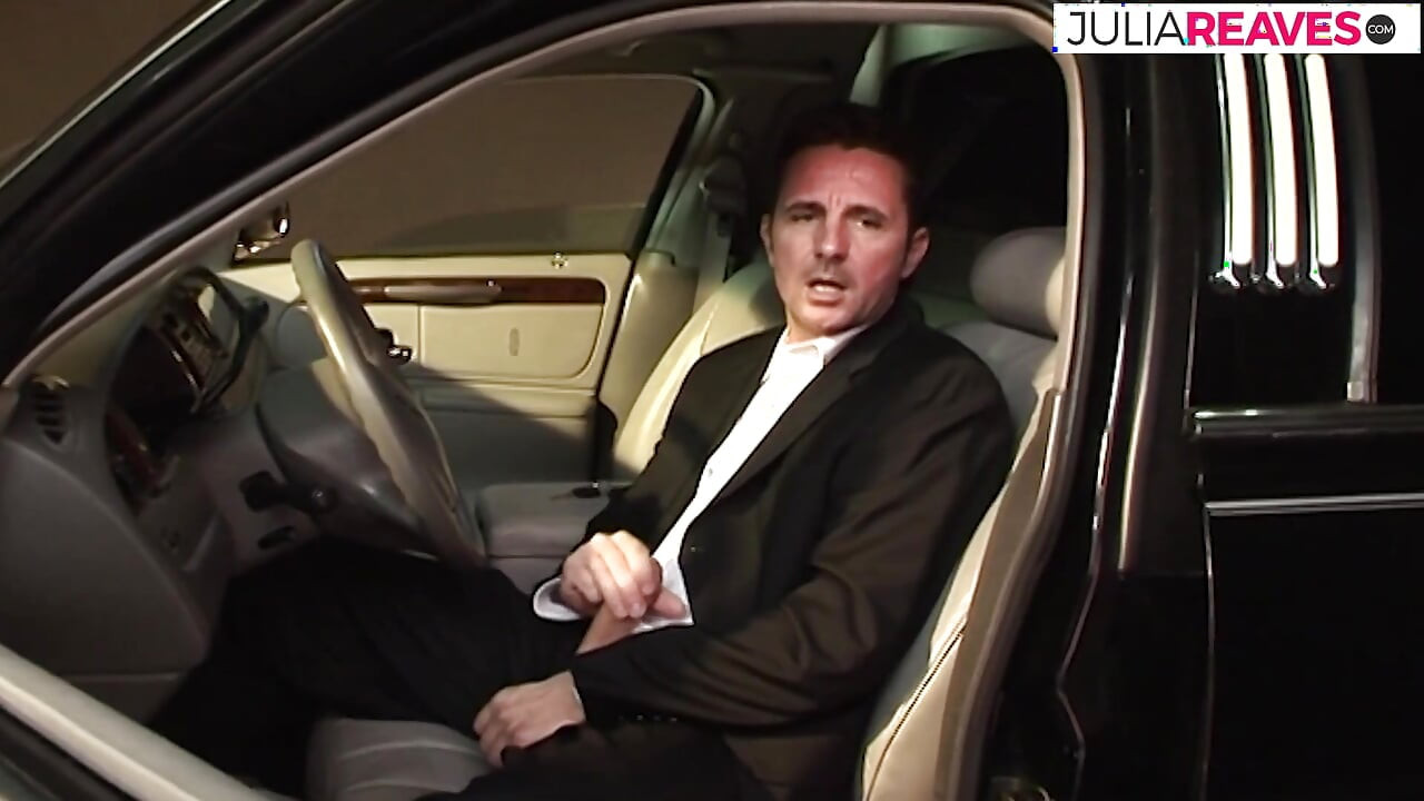 สาวเซ็กซี่โดนเย็ดตูดลึกหลังดูดควยใหญ่