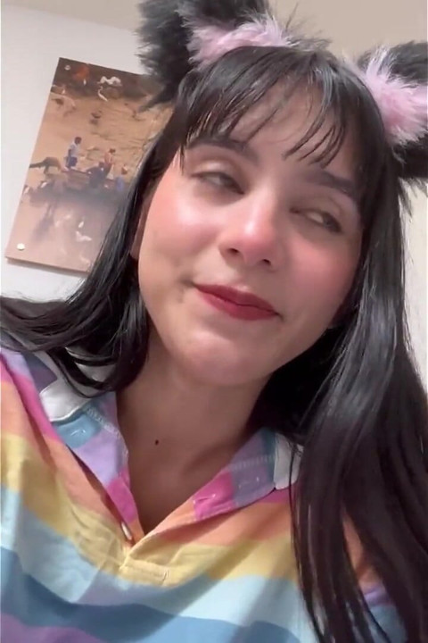 Mein stiefbruder entdeckt mich mitten im live-stream und fickt mich am ende - Danner Mendez ft Min Galilea