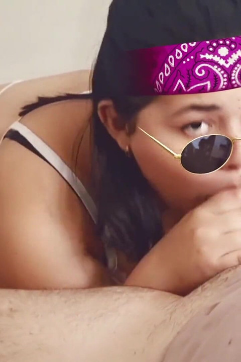 Morena Chupando Polla Grande
