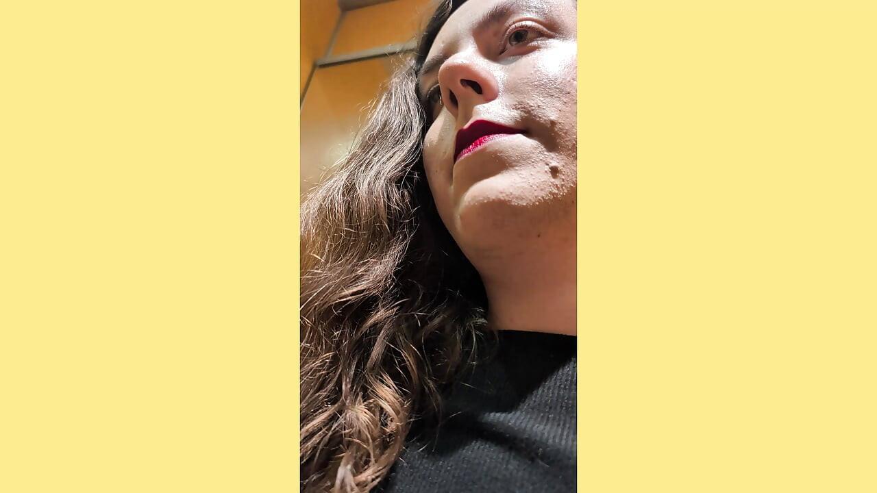 We get stuck in the elevator before going to a kink party - VLOG